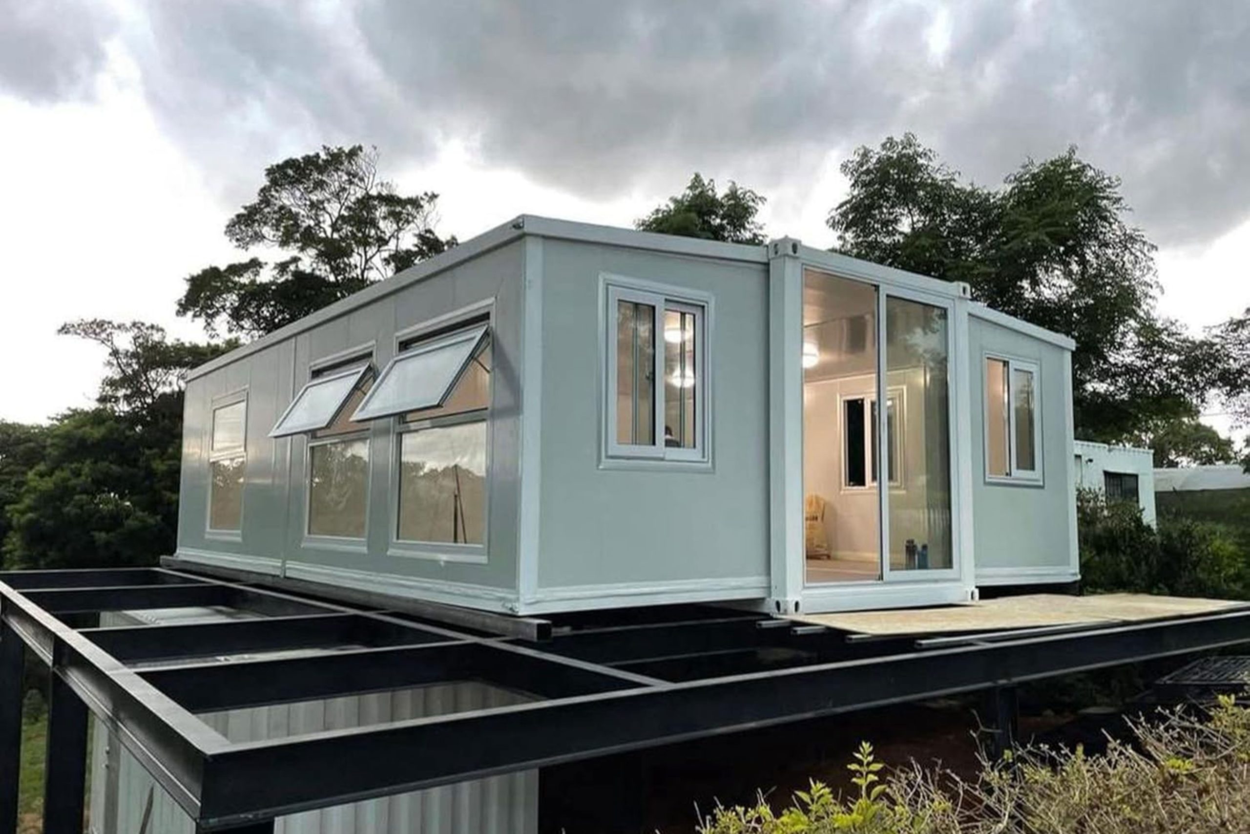 This Compact Home is Available on Amazon for Just $8,000, Complete with Air Conditioning and a Sofa!