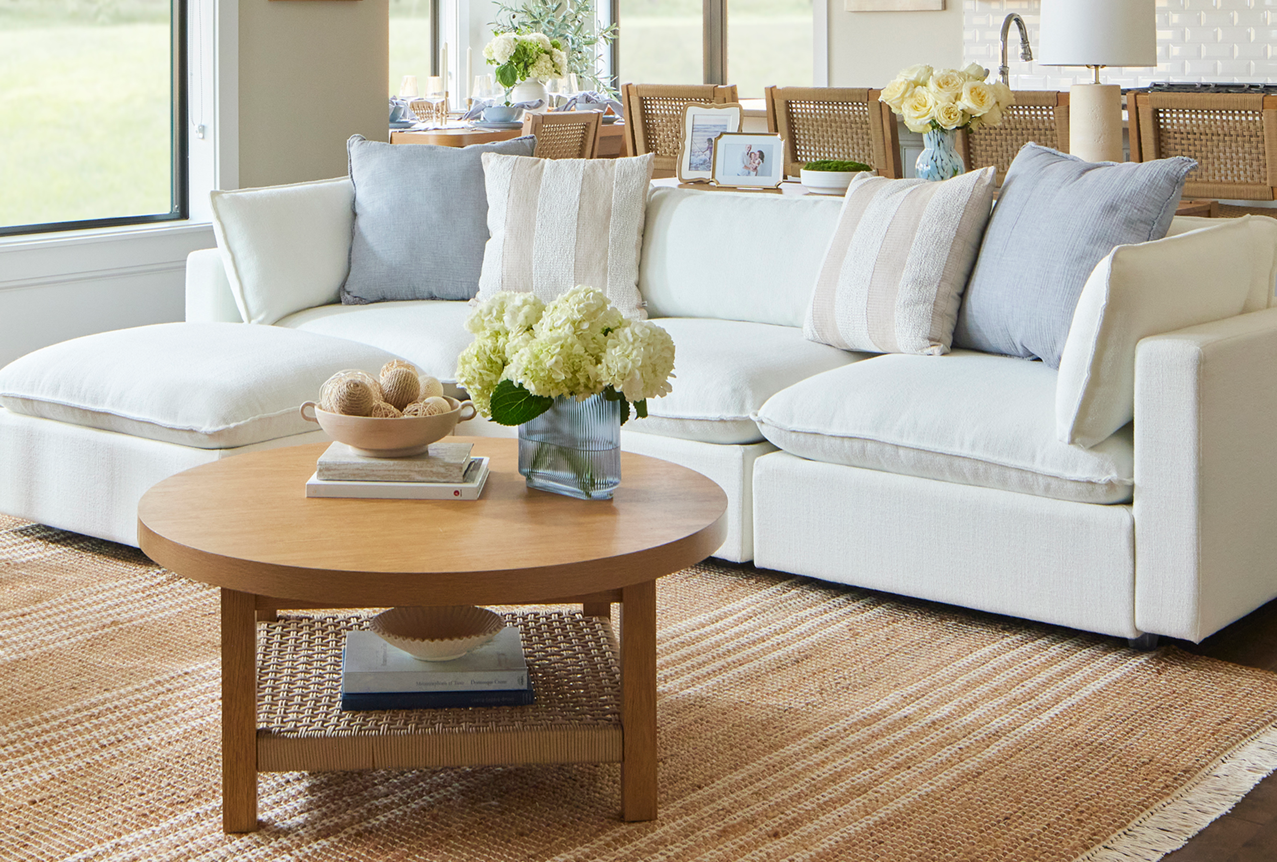 This Versatile Cloud Sofa Simplifies the Process of Sprucing Up Your Living Room This Autumn